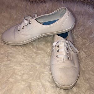 Time and tru white shoes!